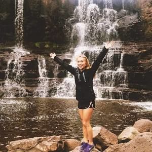 Meet your Posher, Laura